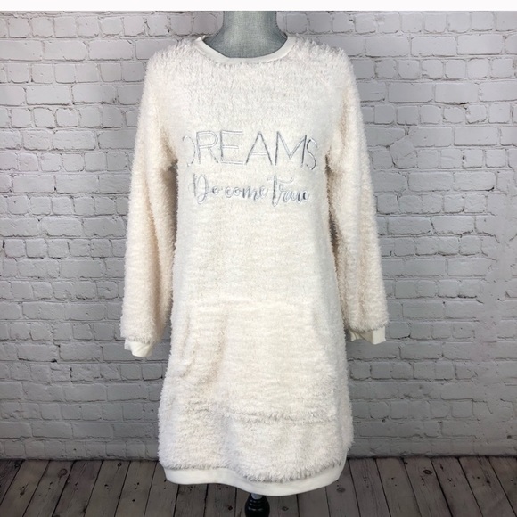 Comfy Fuzzy Long Loungewear/Sweatshirt, NWT, Medium - Picture 1 of 8